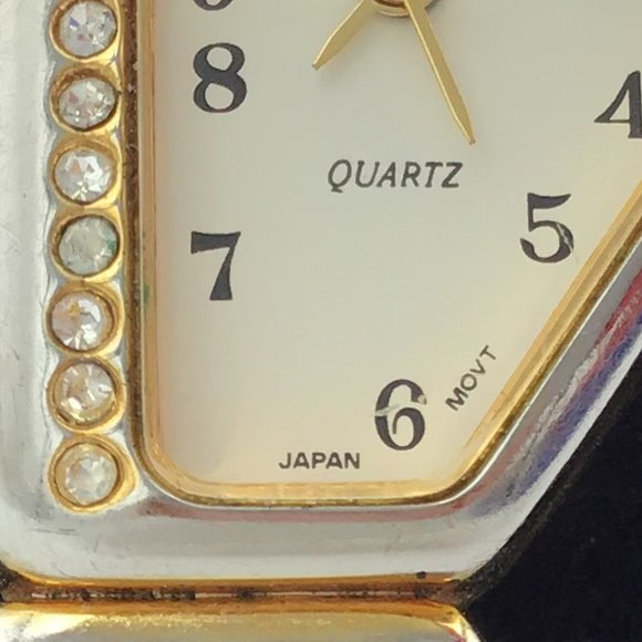 Funky Vintage Quartz Rhinestone Watch - Picture 2 of 15